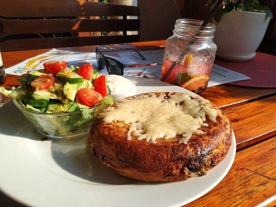 Restauracja i Lodziarnia Pod Kogutami